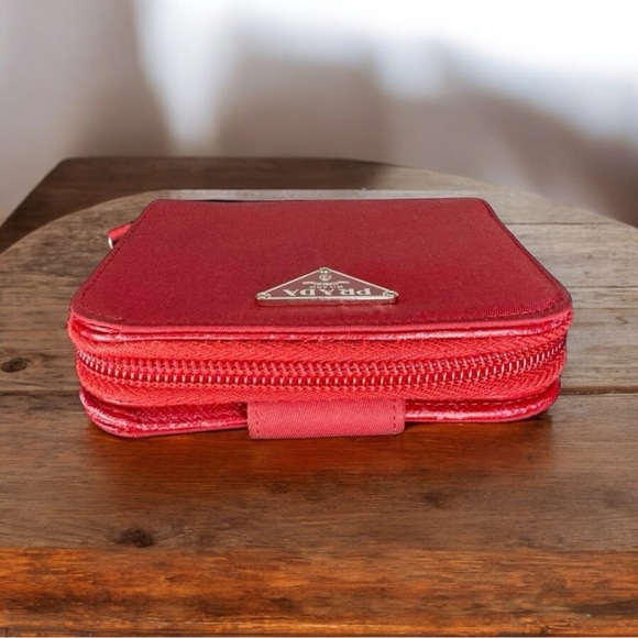 Prada Red Nylon & Saffiano Leather Zip Compact Wallet - Picture 4 of 10